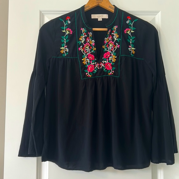 LOFT Embroidered Boho Peasant Blouse w Bell Sleeves. Black Rayon - Picture 7 of 8